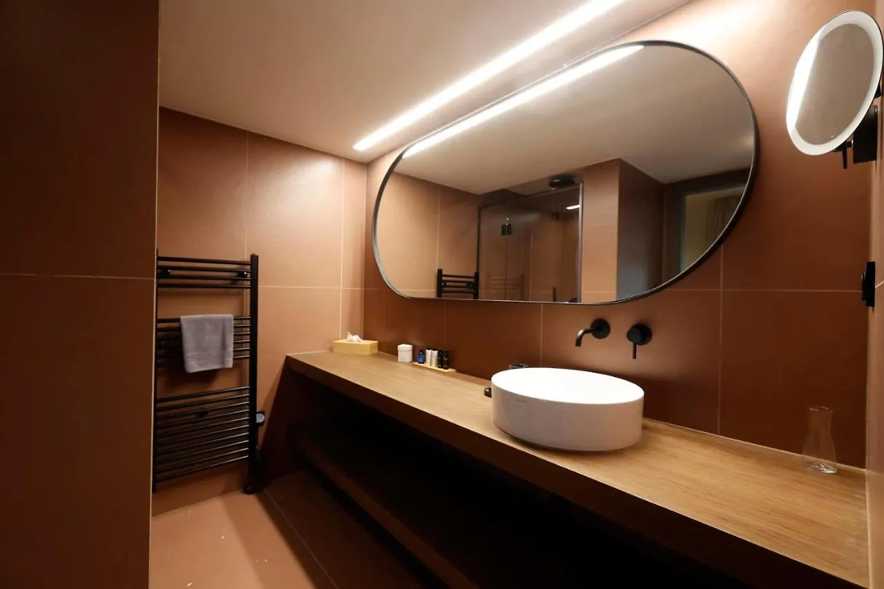 Amantes Villas And Suites 니키티