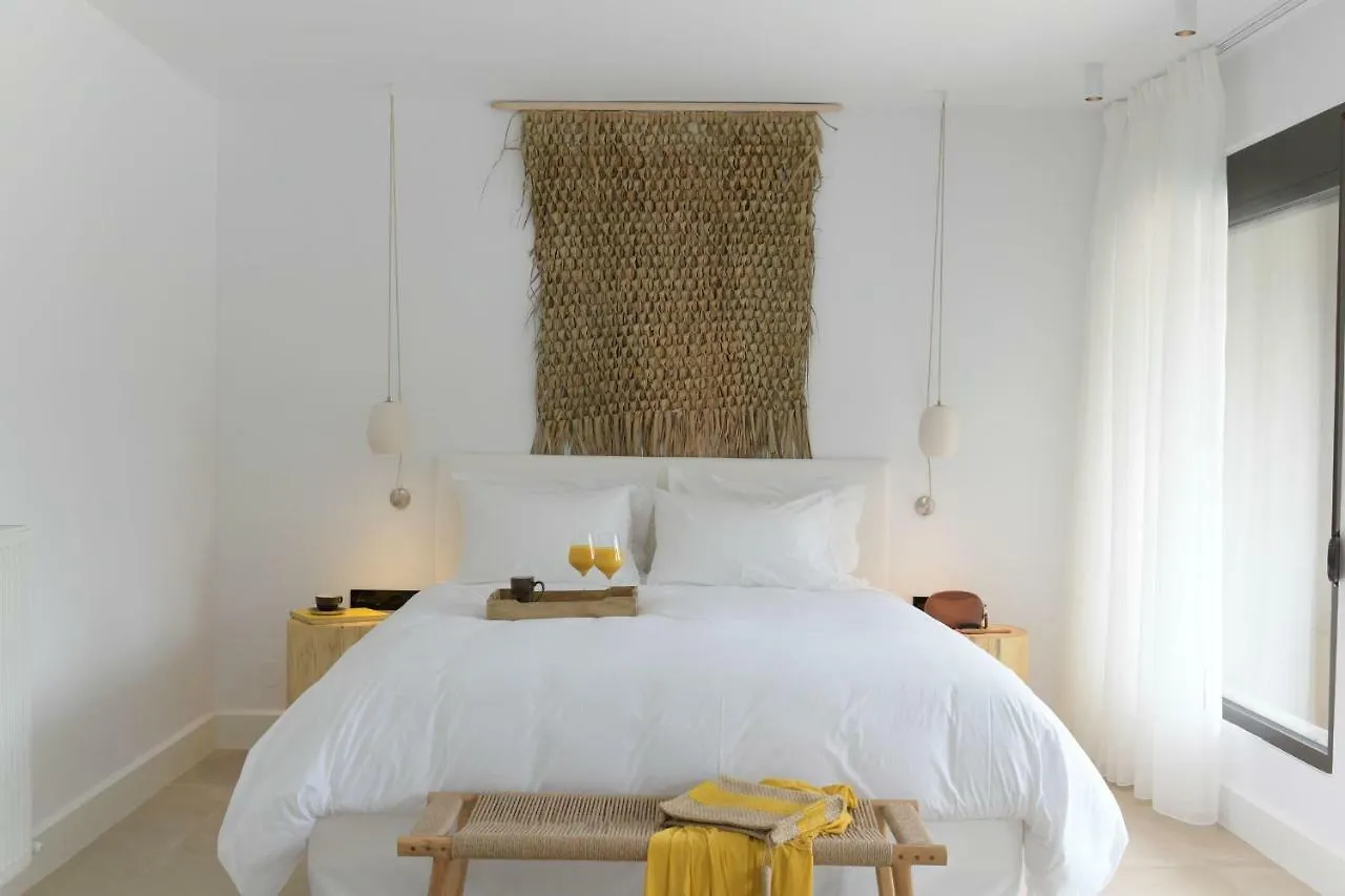 Amantes Villas And Suites 니키티 그리스