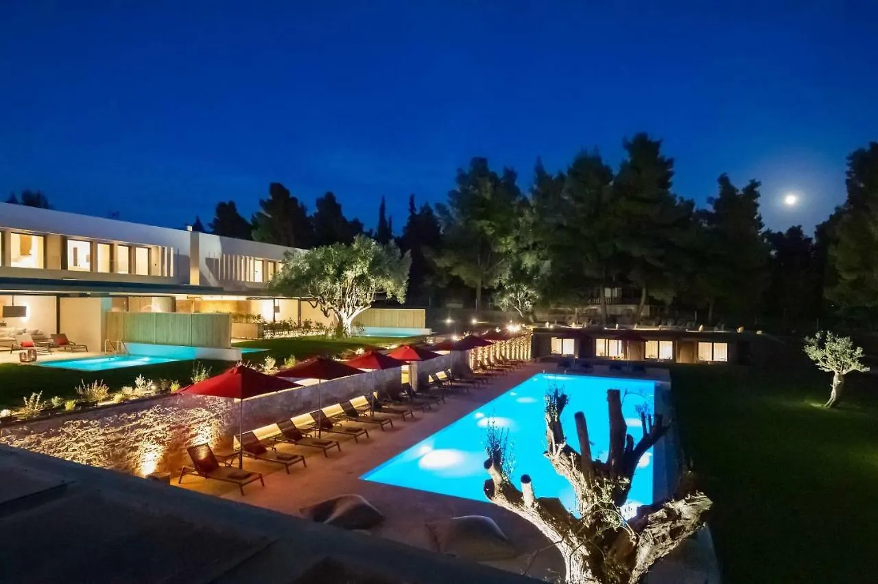 Amantes Villas And Suites 니키티 2*,